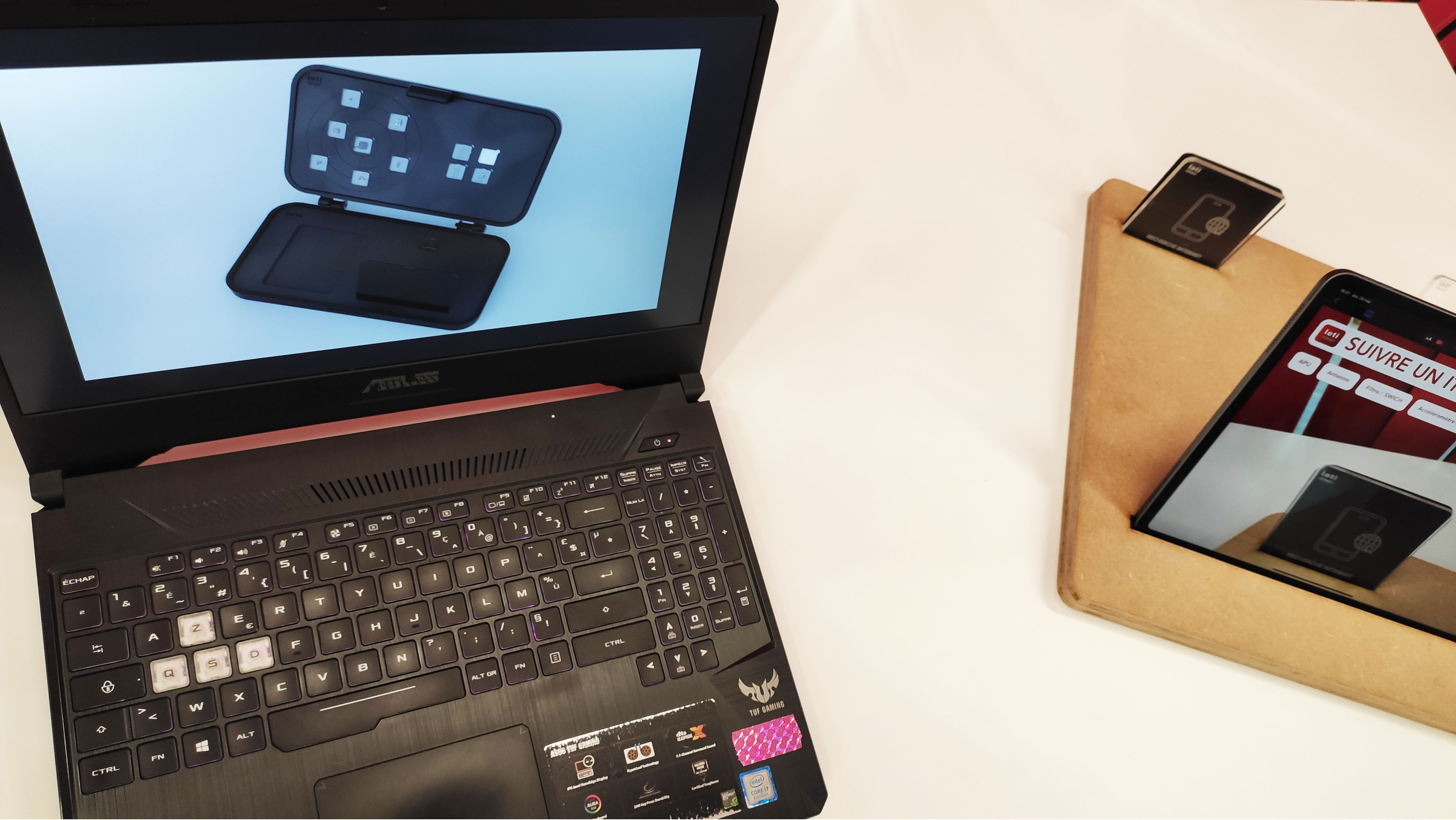 Présentation de la malette de transport ainsi que de la réalité augmentée